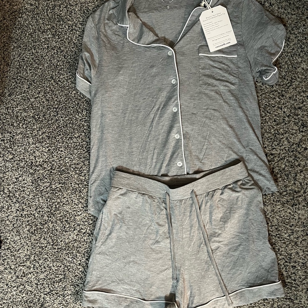Cozy Heather Gray Women's Pajama Set NEW